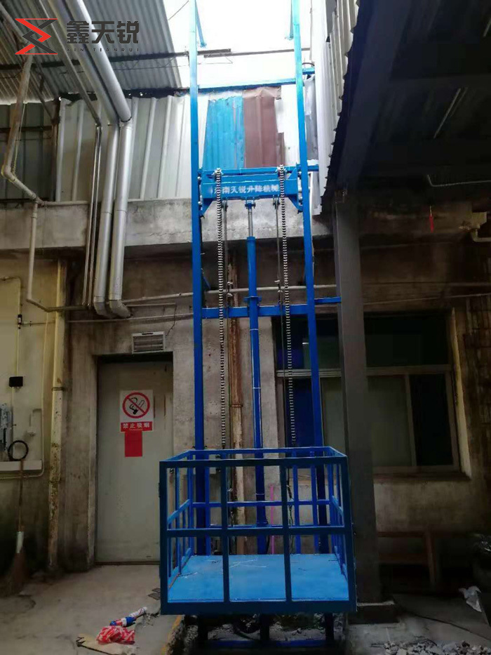 大同导轨式升降货梯